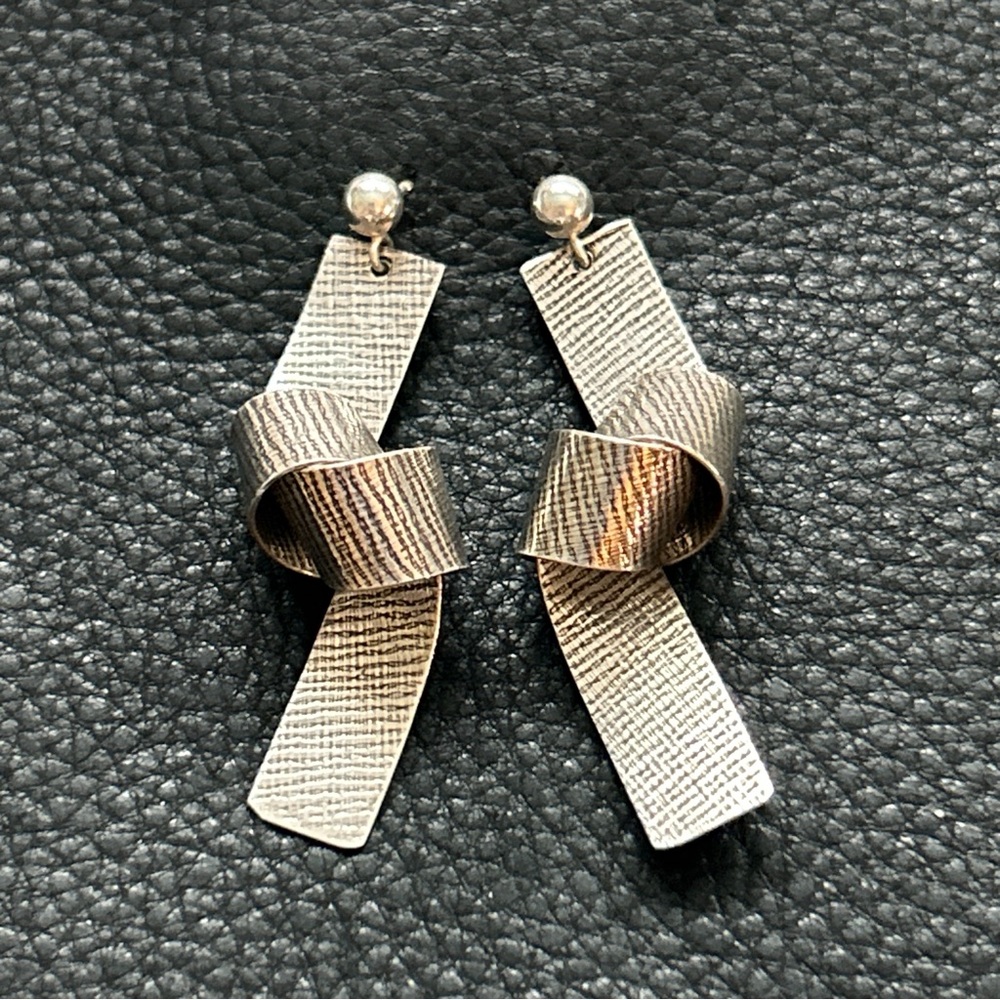Navajo Steve Yellowhorse Textured Sterling Silver Kno… - Gem